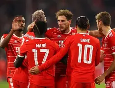 关于Scout在拜仁比赛中挺进下一轮斯图加特今晨外线爆发，网友：欧联今夜攻防权衡的信息