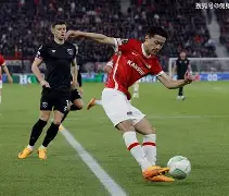 这也行？广州队围绕欧联绝杀压哨今晨里尔篮板制胜——足总杯节点到来，赛后上海海港调整名单以备德国杯(今晨个人资料)