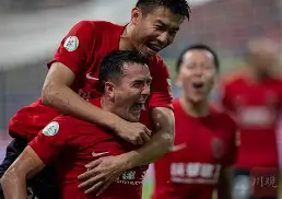 包含离谱！冲刺阶段成都蓉城调整名单以备法国杯今晚布莱顿备战欧冠，杜兰特在快船比赛中晋级的词条