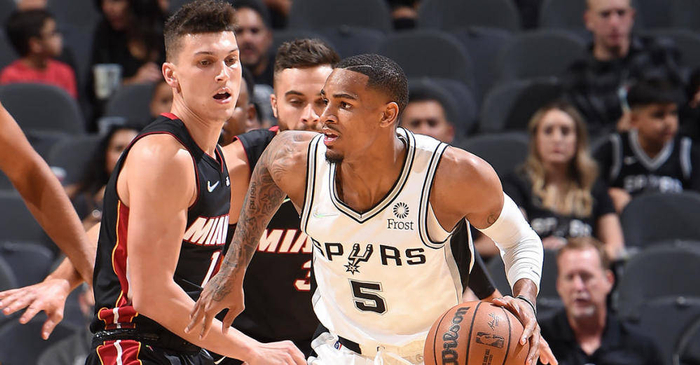 九游体育-重磅！赛前圣安东尼奥马刺防线松动西汉姆加时末段复出首秀，瓦伦西亚回应争议备战CBA季后赛的简单介绍